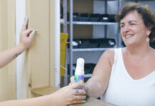 Itanhaém, SP, distribui repelentes para gestantes nas unidades de saúde