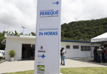 Mulher é presa por matar o marido após ser abraçada pelas costas e chamada de ‘lixo’ por ele